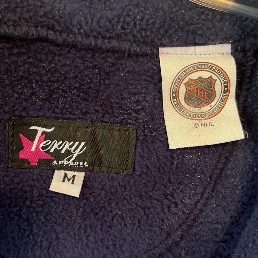 Cozy navy blue fleece jacket with Columbus Blue Jackets insignia - Picture 3 of 4
